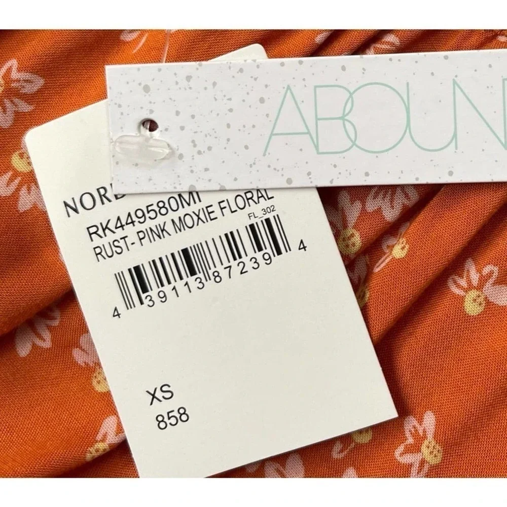 NWT Abound Women's Size XS Rust Colored Floral Moxie Shorts